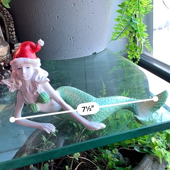 Holiday Santa mermaid statuette - Picture 2 of 2